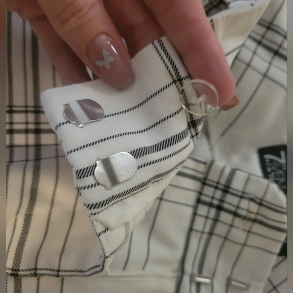 NY&Co 7th Ave B&W Plaid Pants - Picture 4 of 6